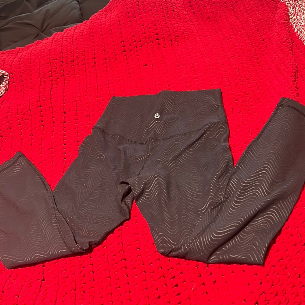 Lululemon like new leggings